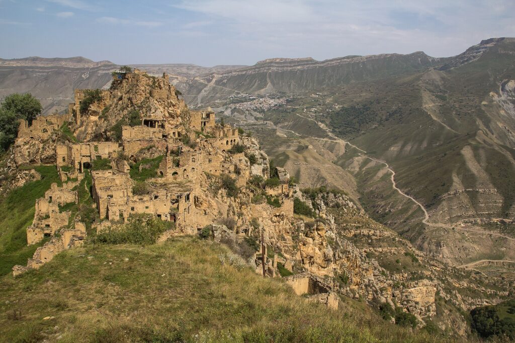 Заброшенный аул Гамсутль