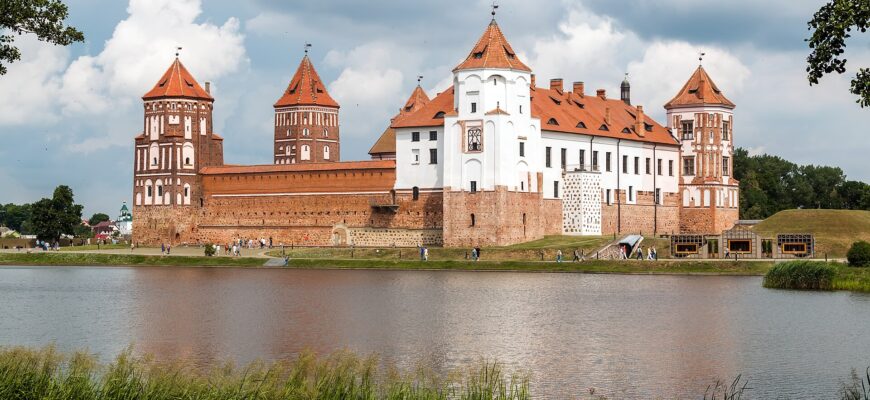 Мирский замок Мирский замок