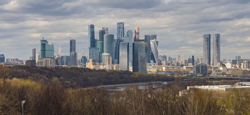 Вид на Москва-Сити с Воробьёвых гор Вид на Москва-Сити с Воробьёвых гор